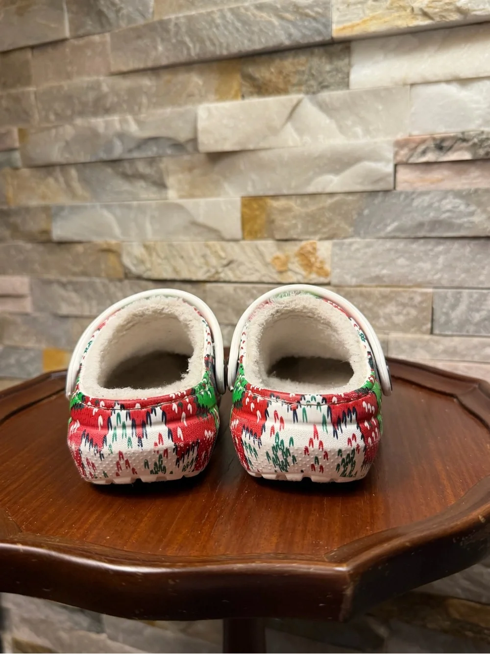 Kids Sz 7 Crocs Classic Lined White Holiday Charm Ugly Christmas Sweater Clogs